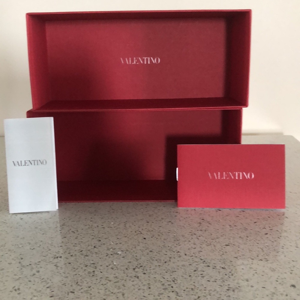 SUNGLASS BOX - VALENTINO SUNGLASS BOX AUTHENTIC